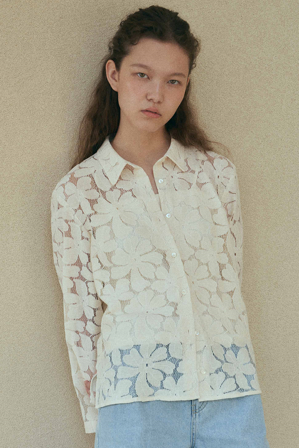 lace long sleeve shirt [Italian fabric] (light beige)